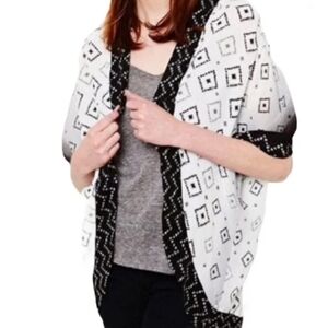 Ecote  UO Geometric Abstract Kimono Small
